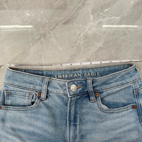 Women’s American Eagle Distressed Ripped Mom Straight Jean Size 0 - Picture 16 of 16